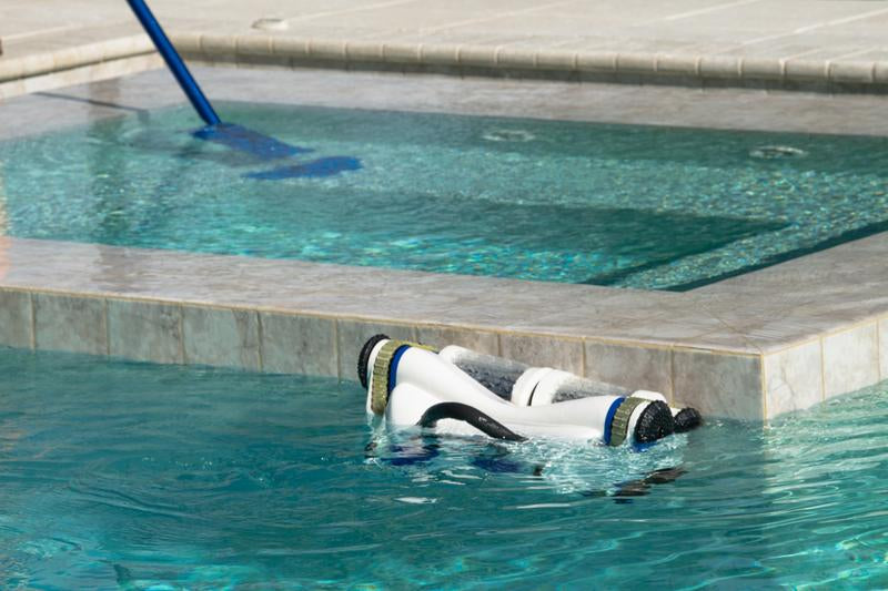 Pool Blaster® CX-1 Battery Powered Robot Pool Cleaner