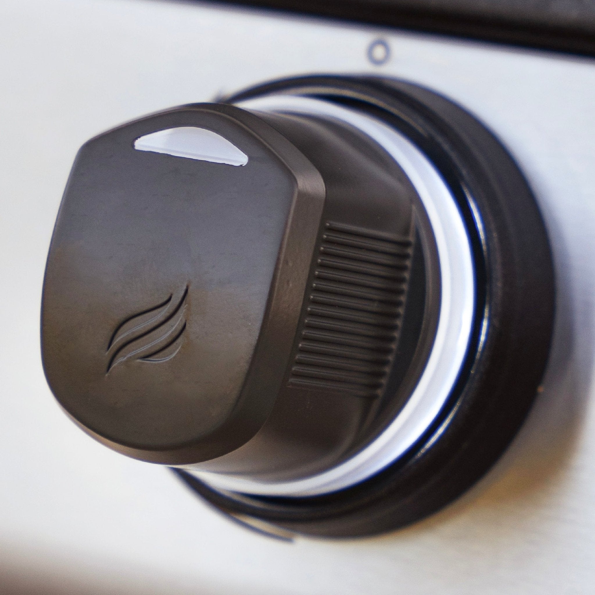 Blackstone — 28" Built‑In Propane Griddle w/ Hood & Insulating Jacket 6029