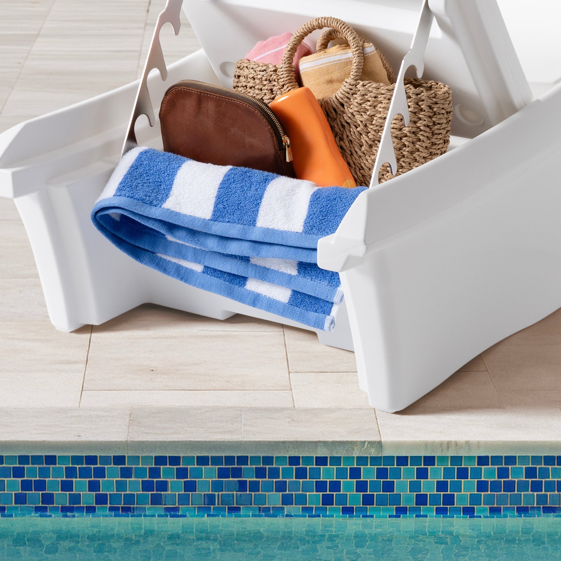 Step2 Commercial Vero Adjustable Back In-Pool Lounger