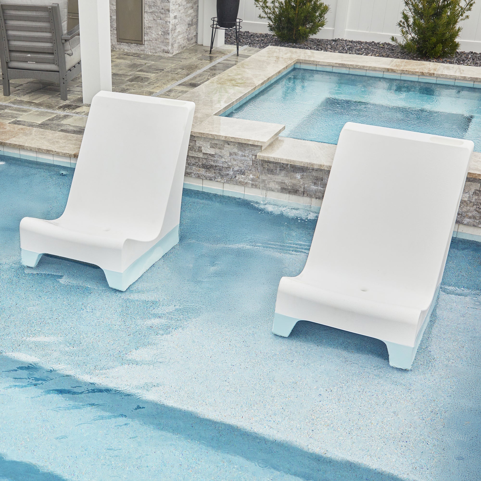 Floating Luxuries Kai Upright Shelf Chair – Set of 2