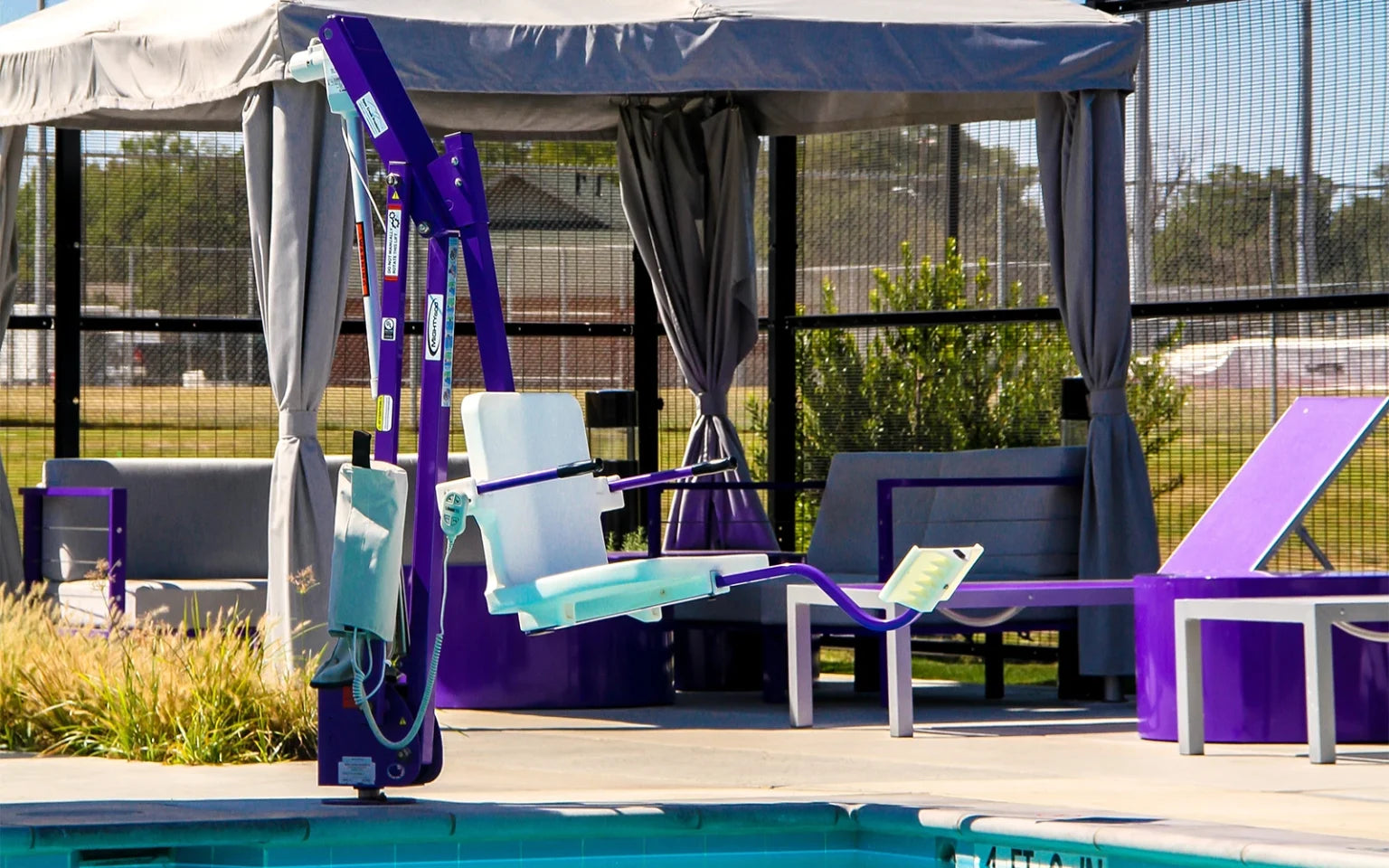 Mighty 600 Pool Lift