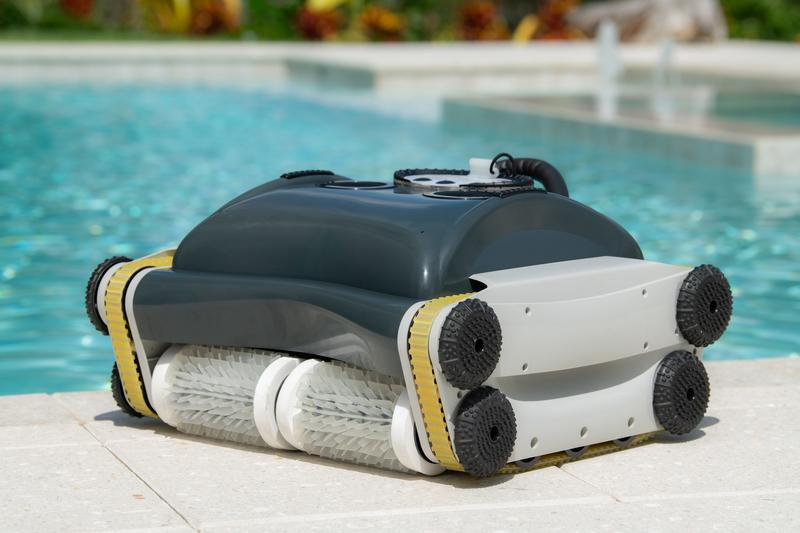 Water Tech™ Volt® 550 Li Battery Powered Robot Pool Cleaner